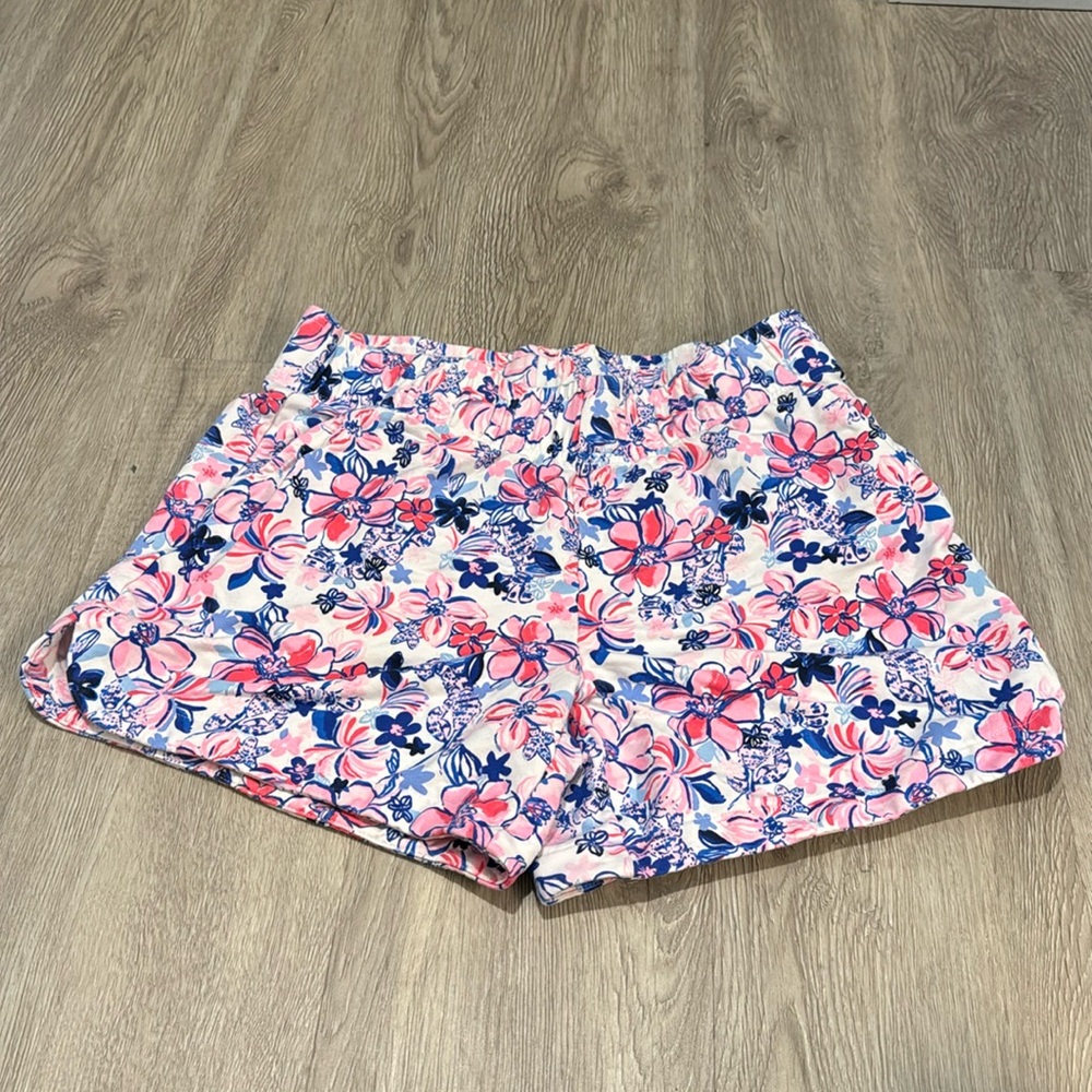 Lilly Pulitzer pull on shorts